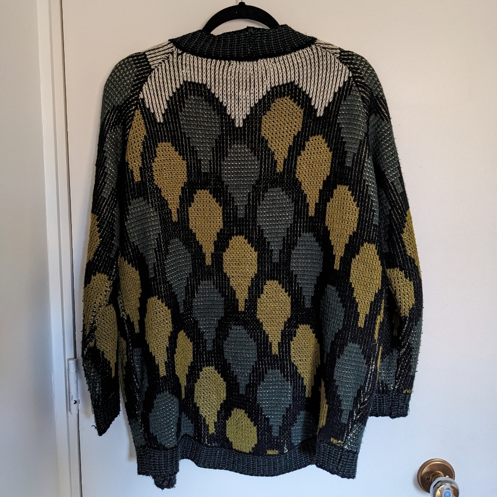 Patterned Open-Front Cardigan Sweater - Picture 3 of 6